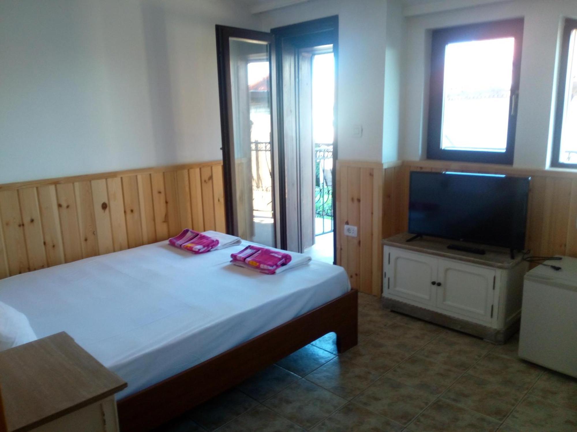 Rony Hotel Nesebar Exterior photo
